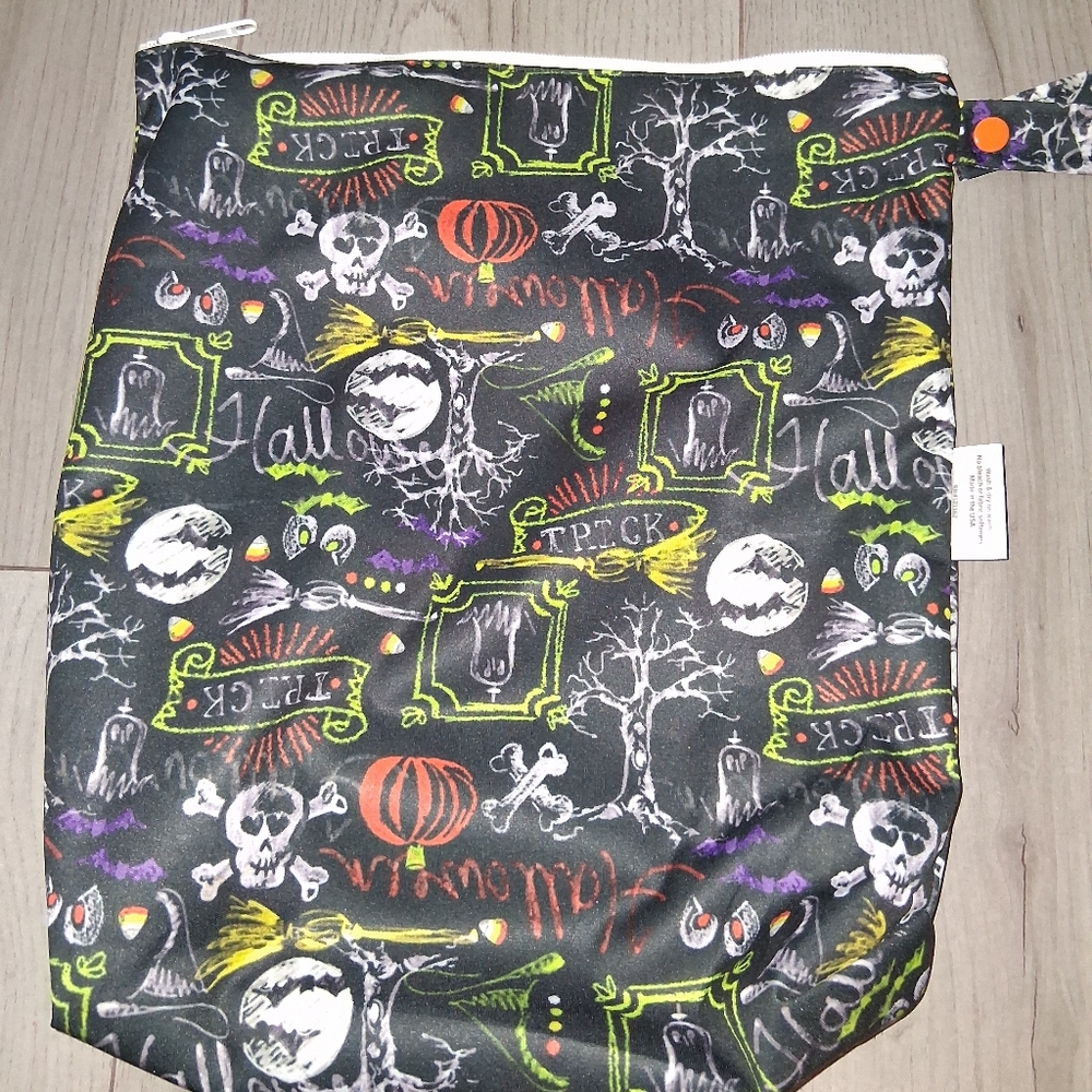 Halloween Themed Blueberry TRICK OR TREAT Spooky Wetbag New No Tags